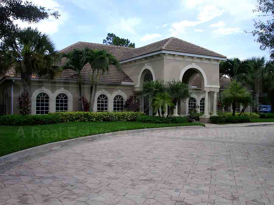 FOREST PARK Clubhouse